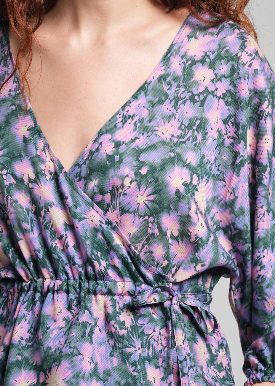 Wrap Top Rosenvik Blurred Flowers Purple