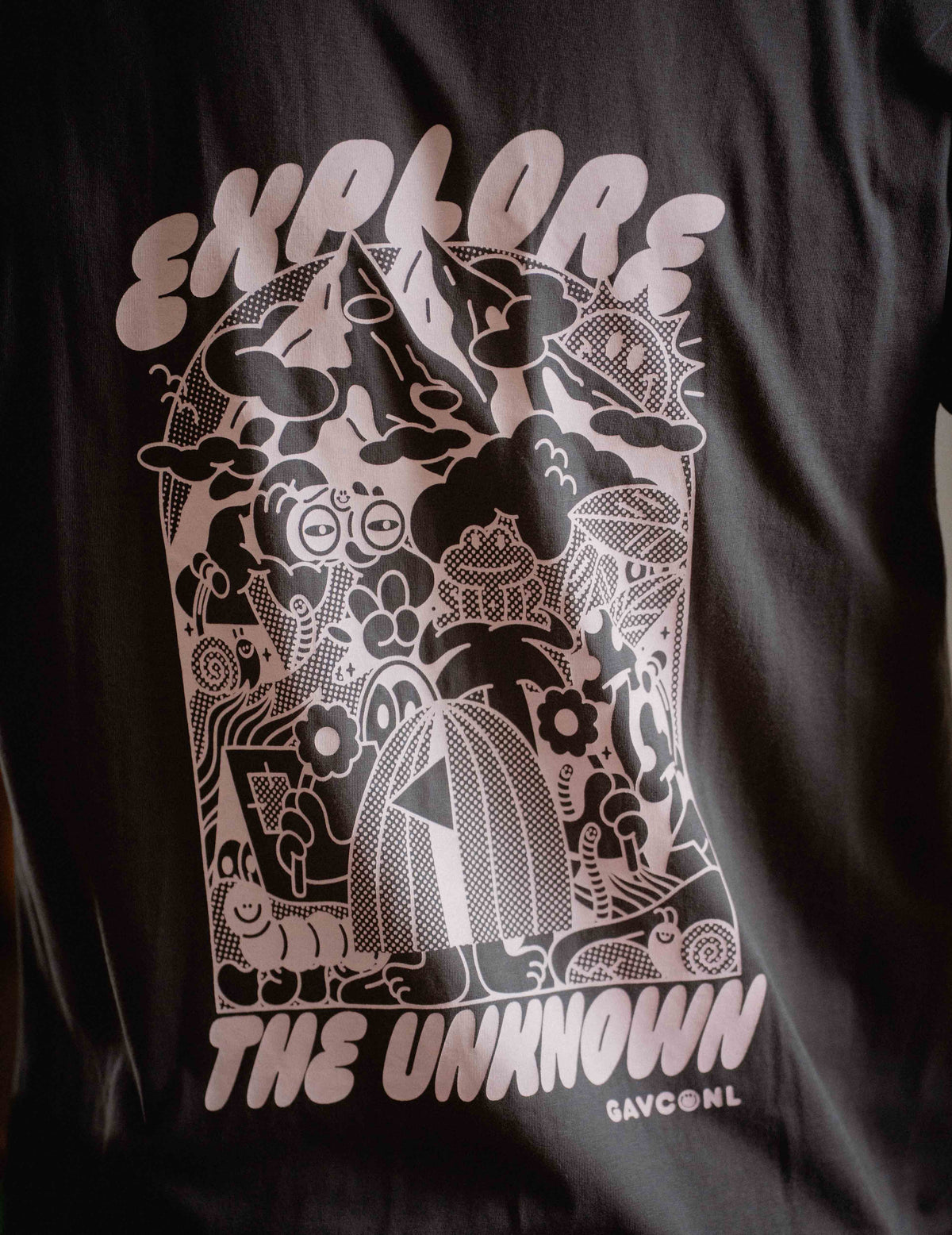 Fresh Staple Tee -Explore the Unkown (Gav Connell)