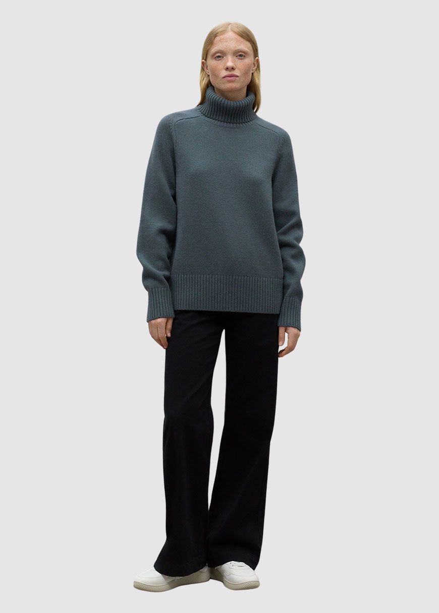 GREEN CAQUI TURTLENECK